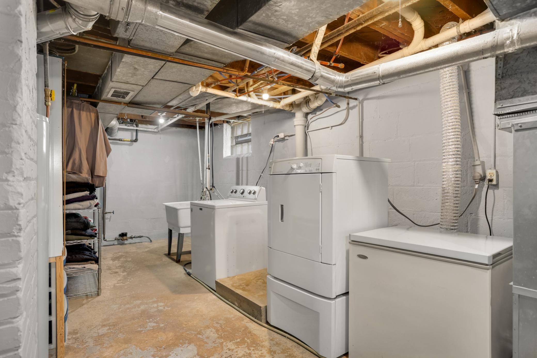 1404 Hubbard Avenue Property Photo 24