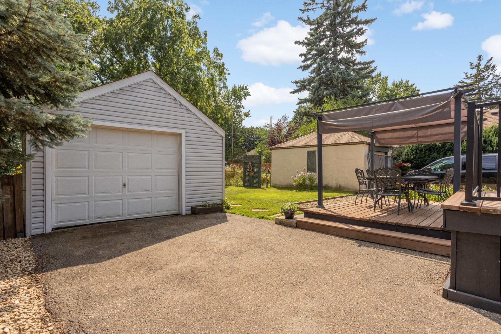 1404 Hubbard Avenue Property Photo 30