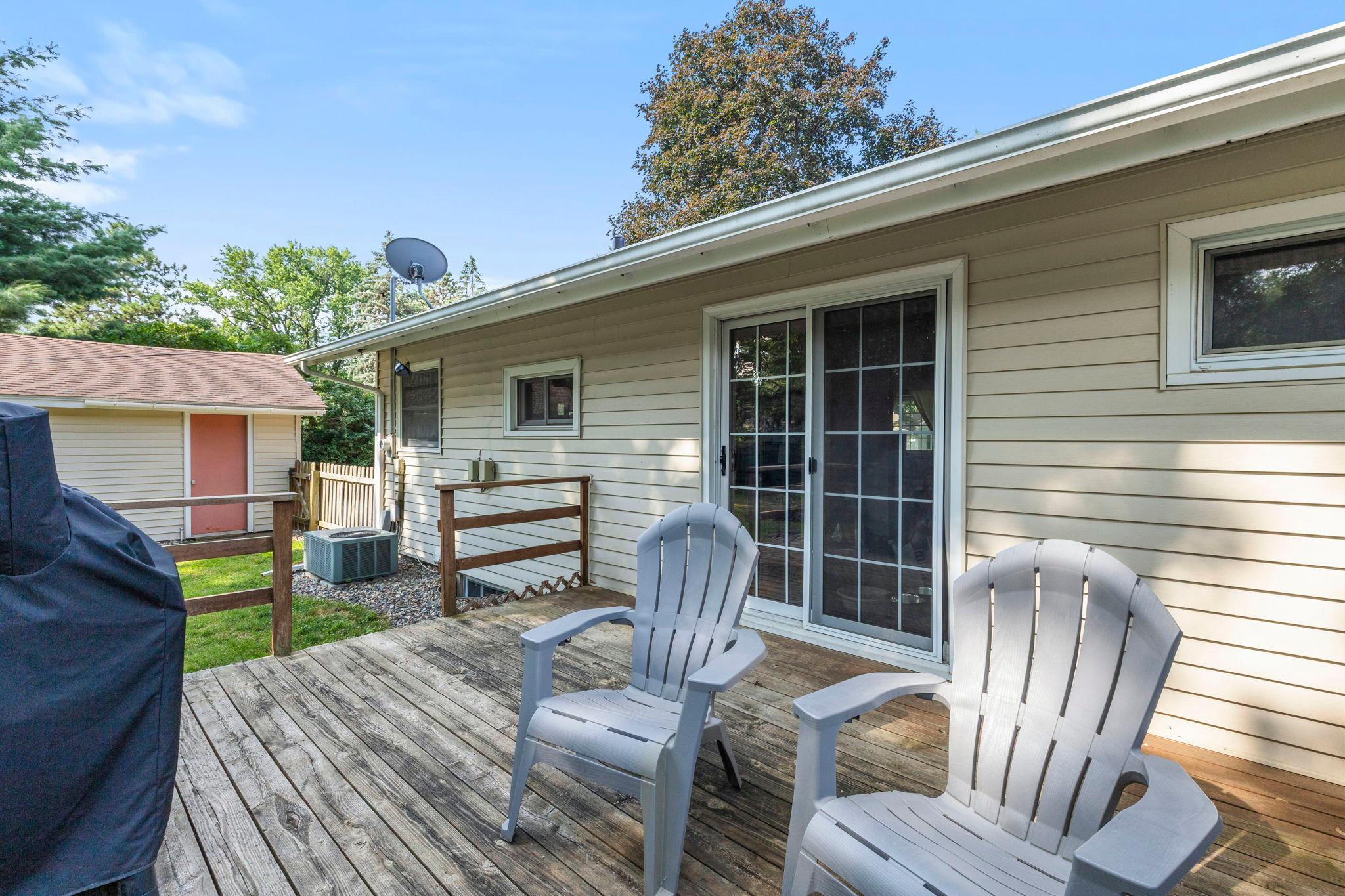 10433 Washburn Avenue S Property Photo 13