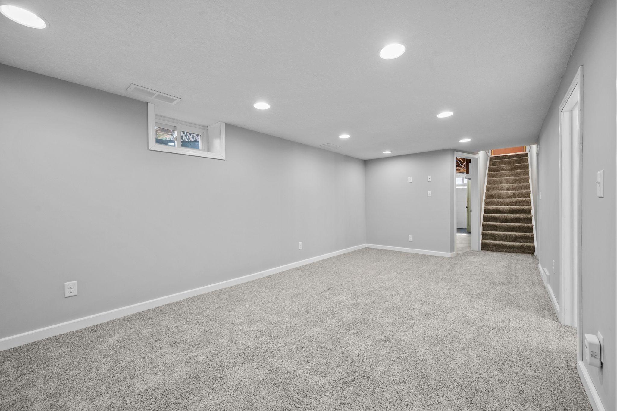 10433 Washburn Avenue S Property Photo 33