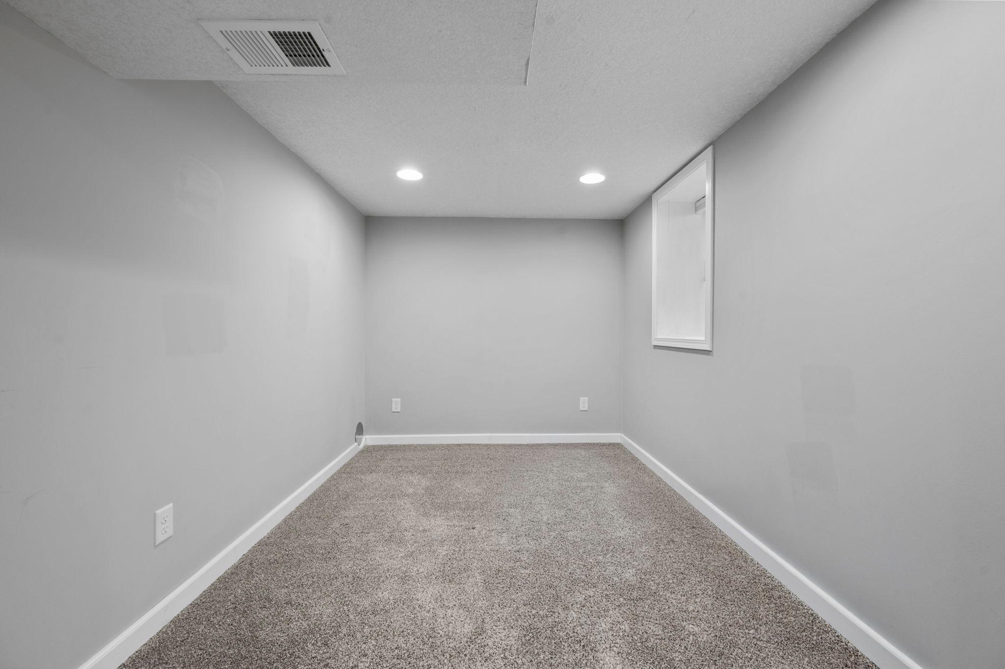 10433 Washburn Avenue S Property Photo 36