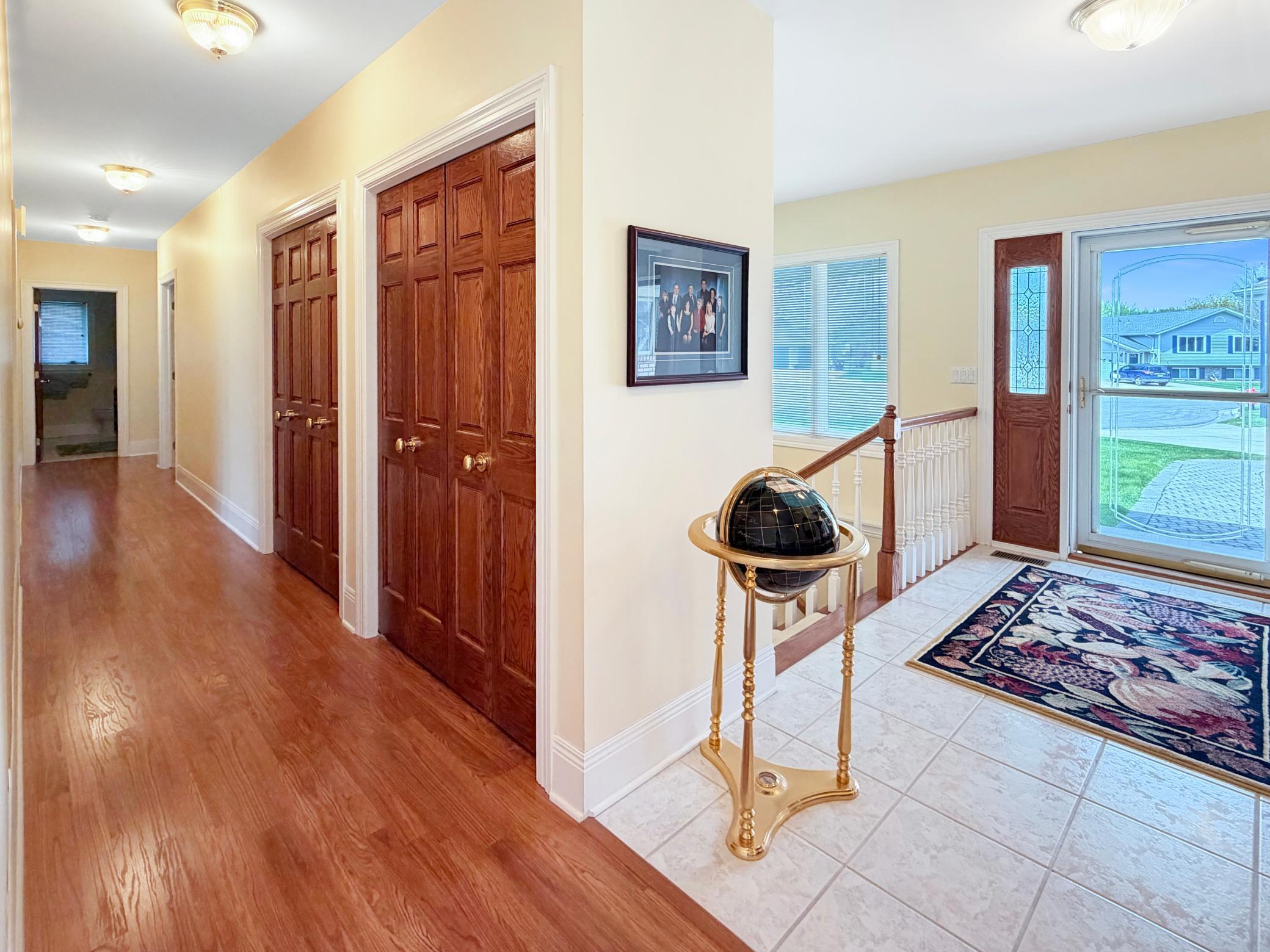 103 Whitney Circle Property Photo 6