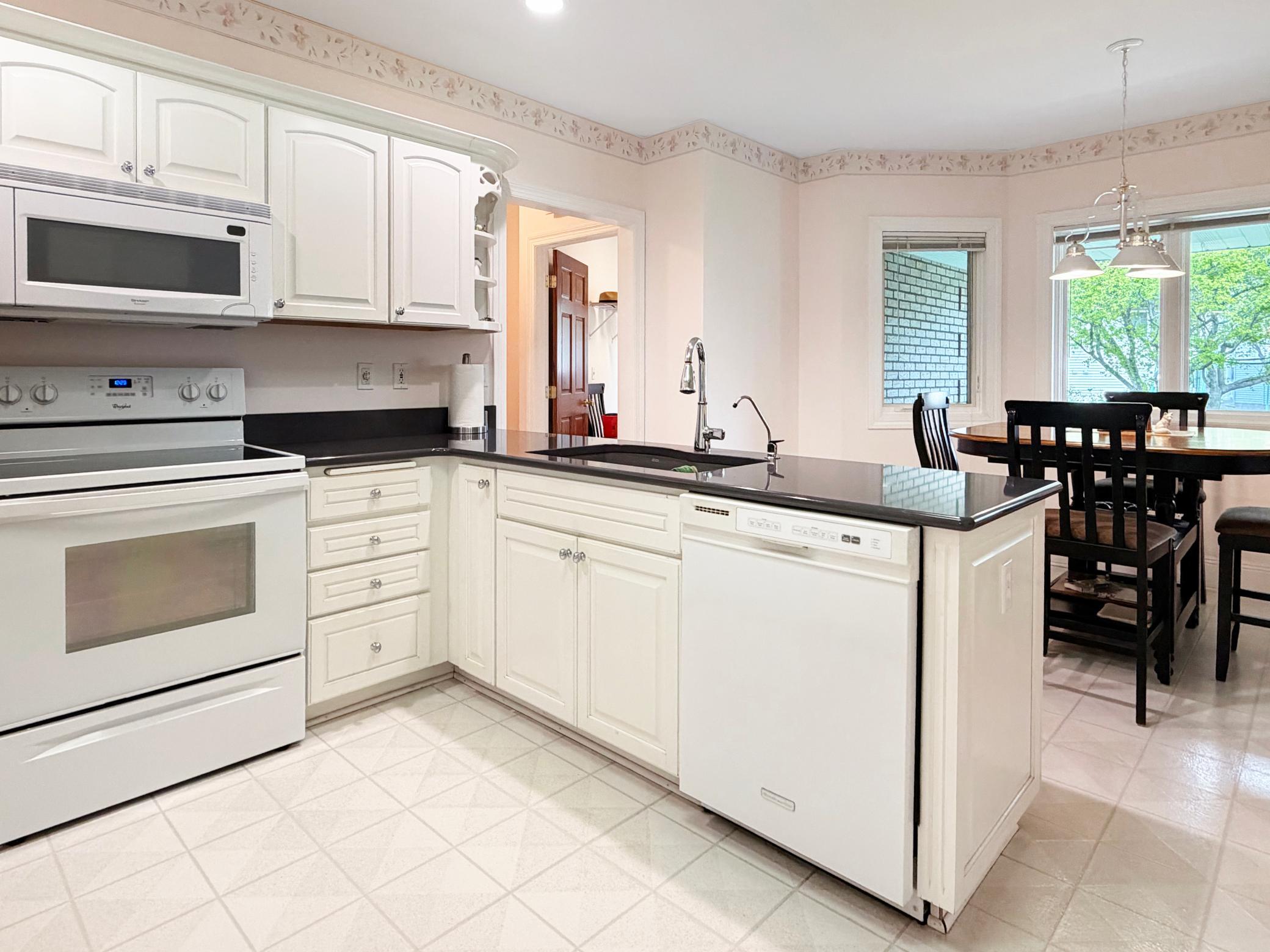 103 Whitney Circle Property Photo 11