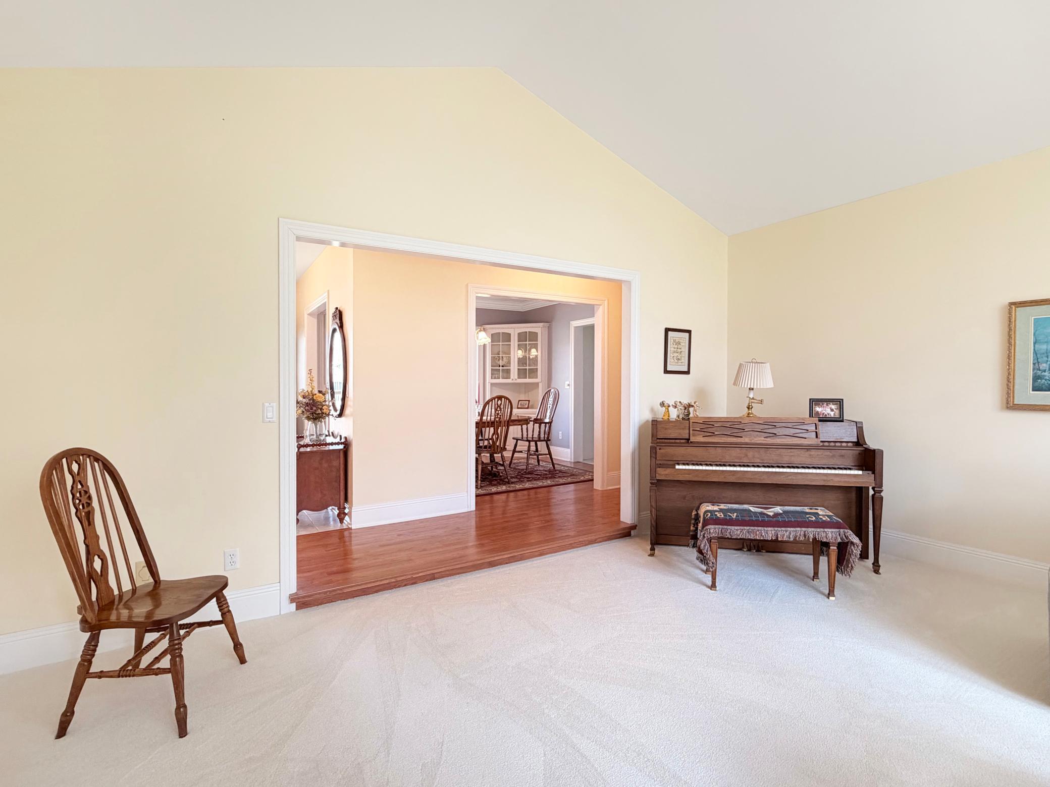 103 Whitney Circle Property Photo 21
