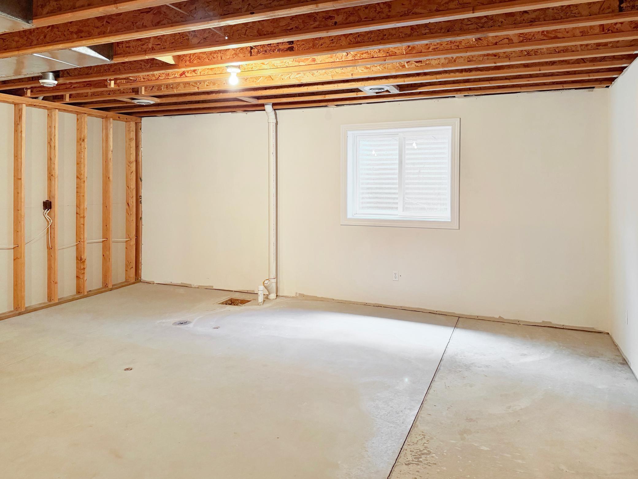 103 Whitney Circle Property Photo 44