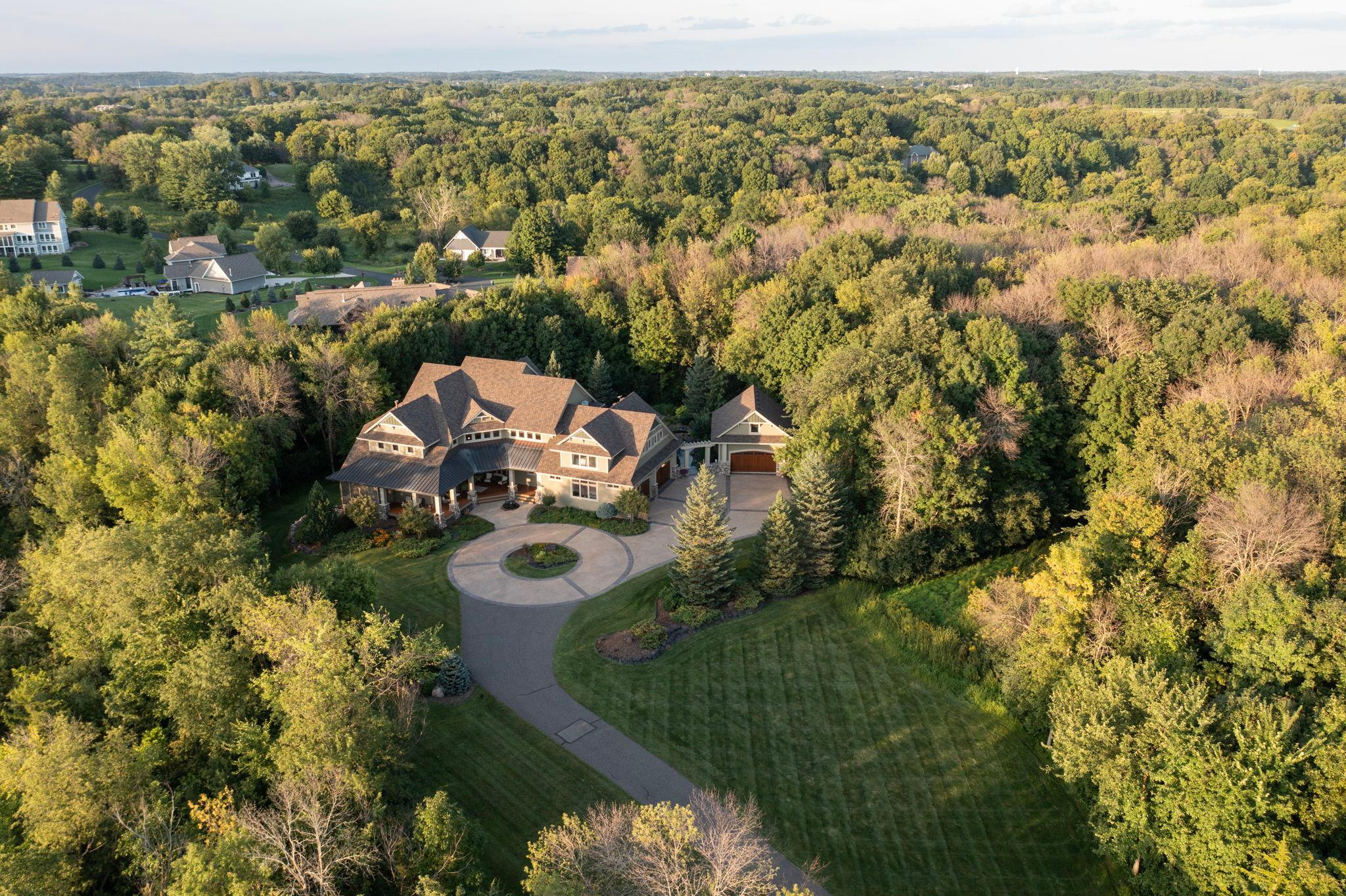 270 N North Shore Drive W Property Photo