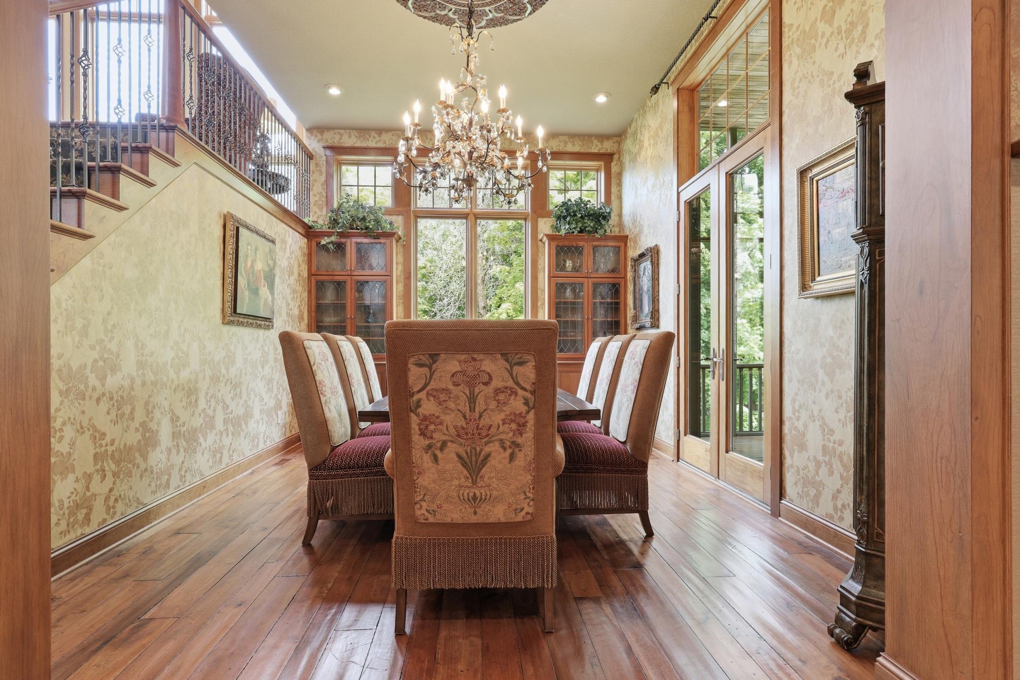 270 N North Shore Drive W Property Photo 6
