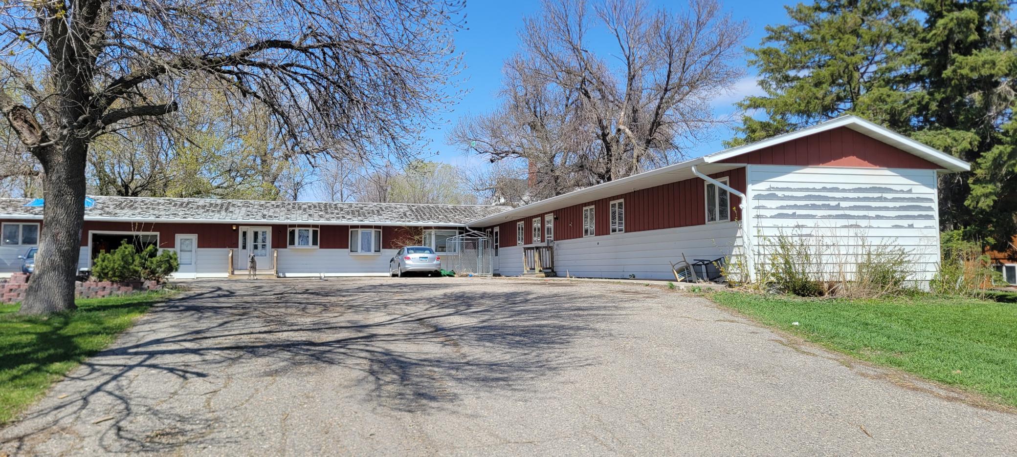 20 5th Street E Property Photo 2