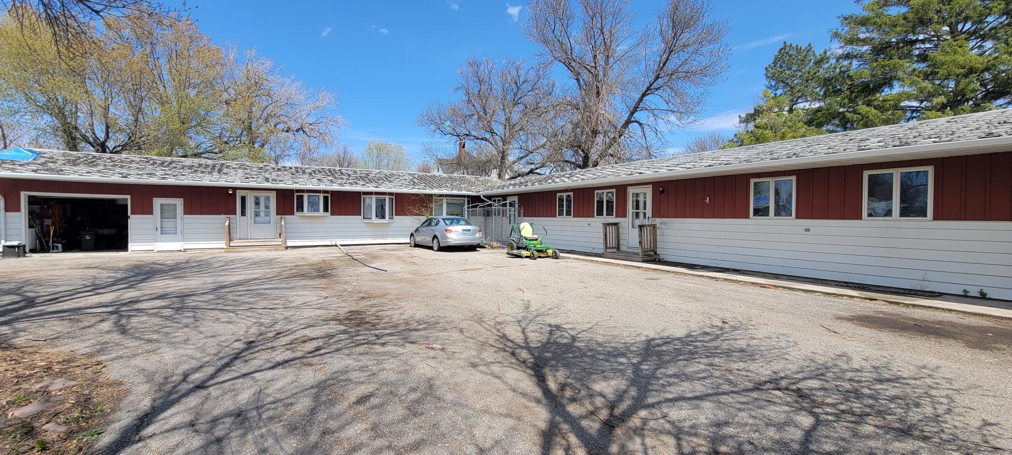 20 5th Street E Property Photo 3