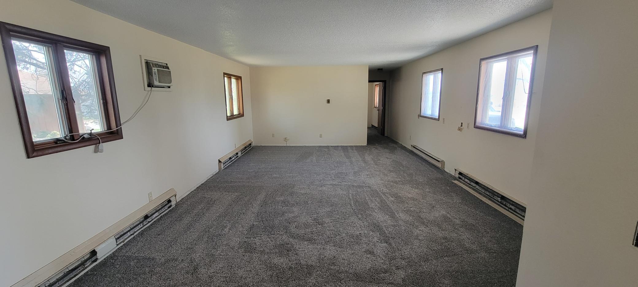20 5th Street E Property Photo 5