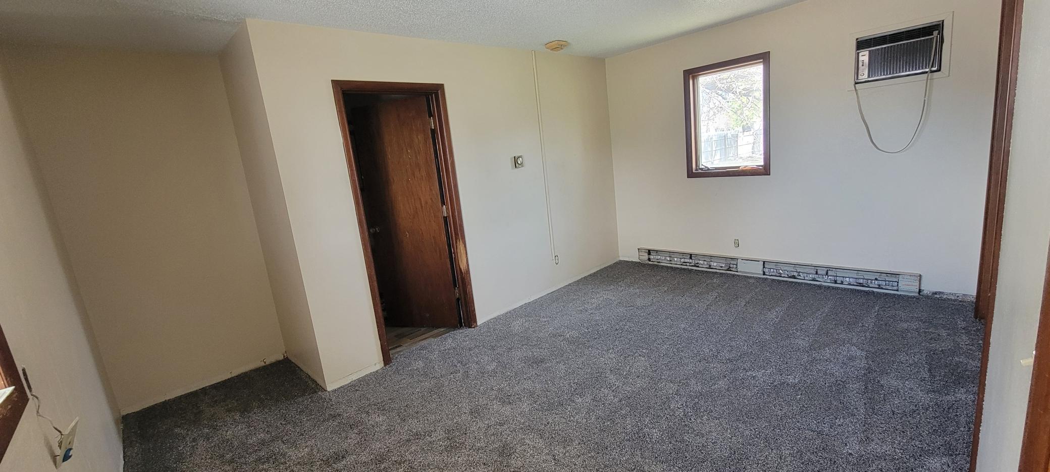 20 5th Street E Property Photo 10