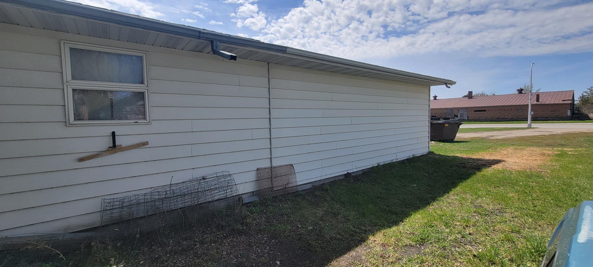 20 5th Street E Property Photo 26