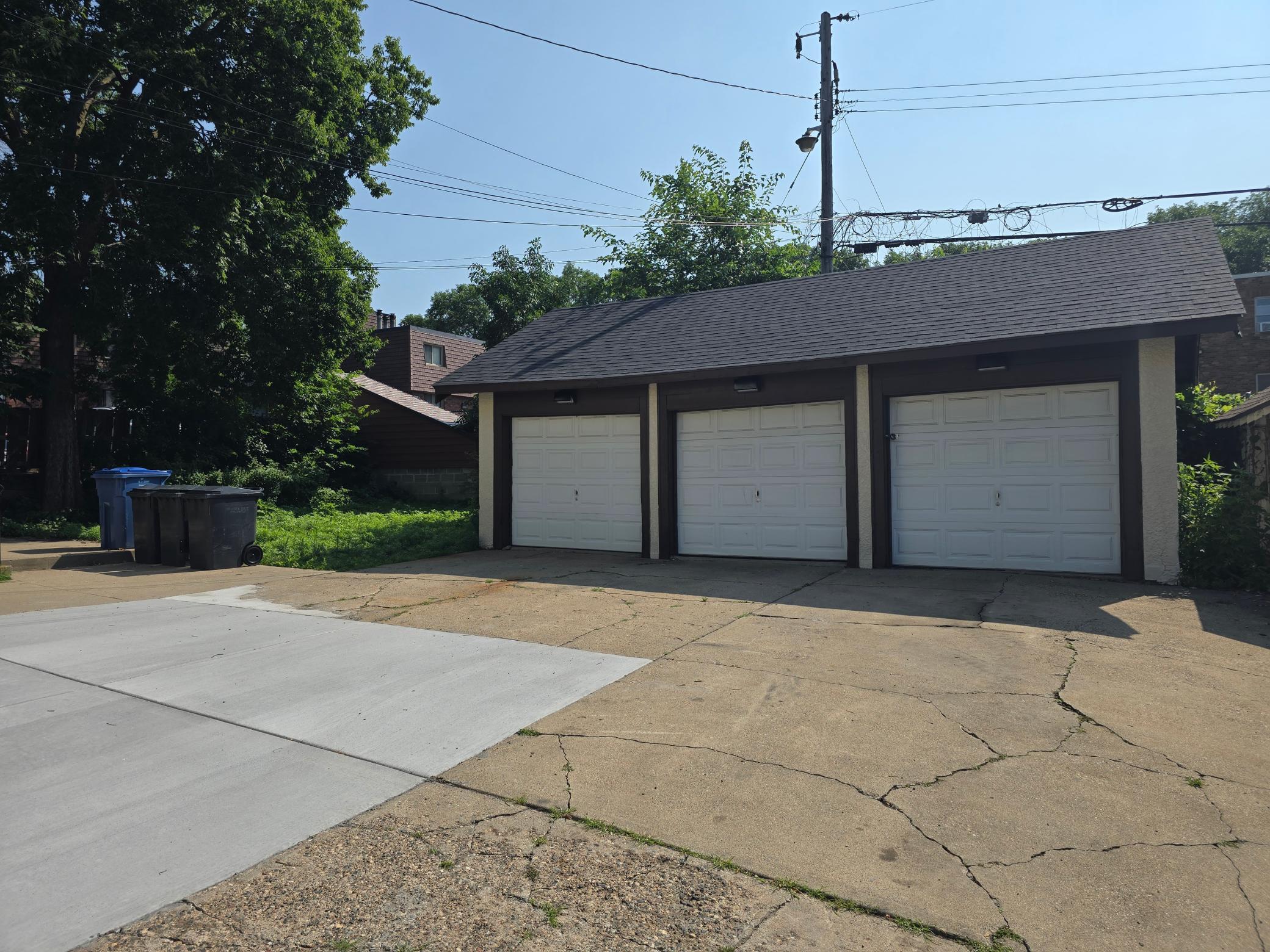 2017 Grand Avenue S Property Photo 4