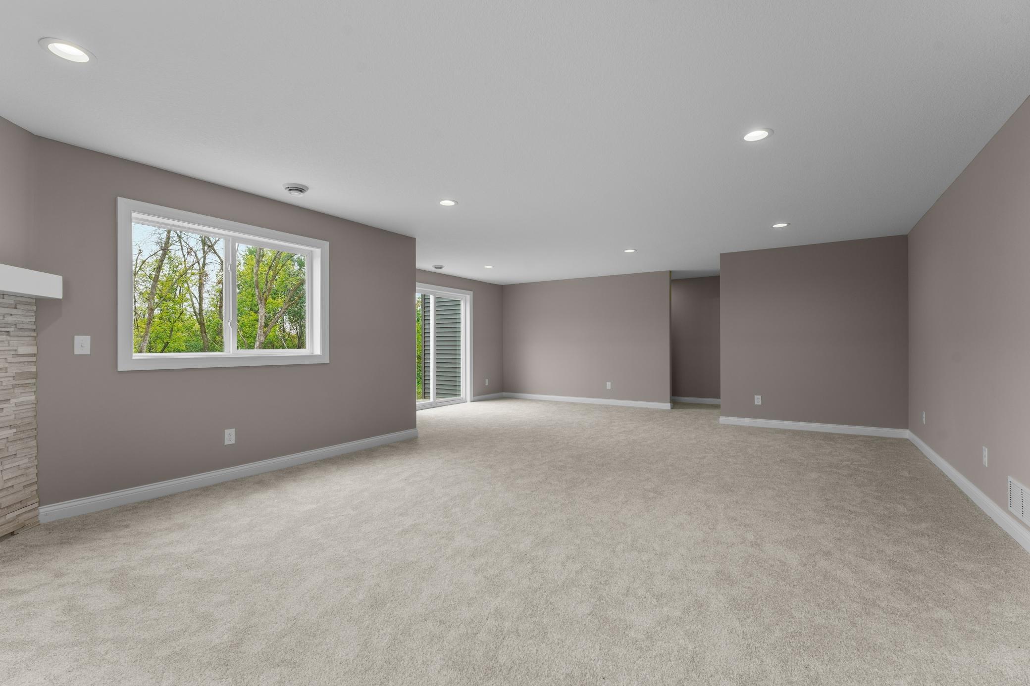 607 E 9th Street Property Photo 21