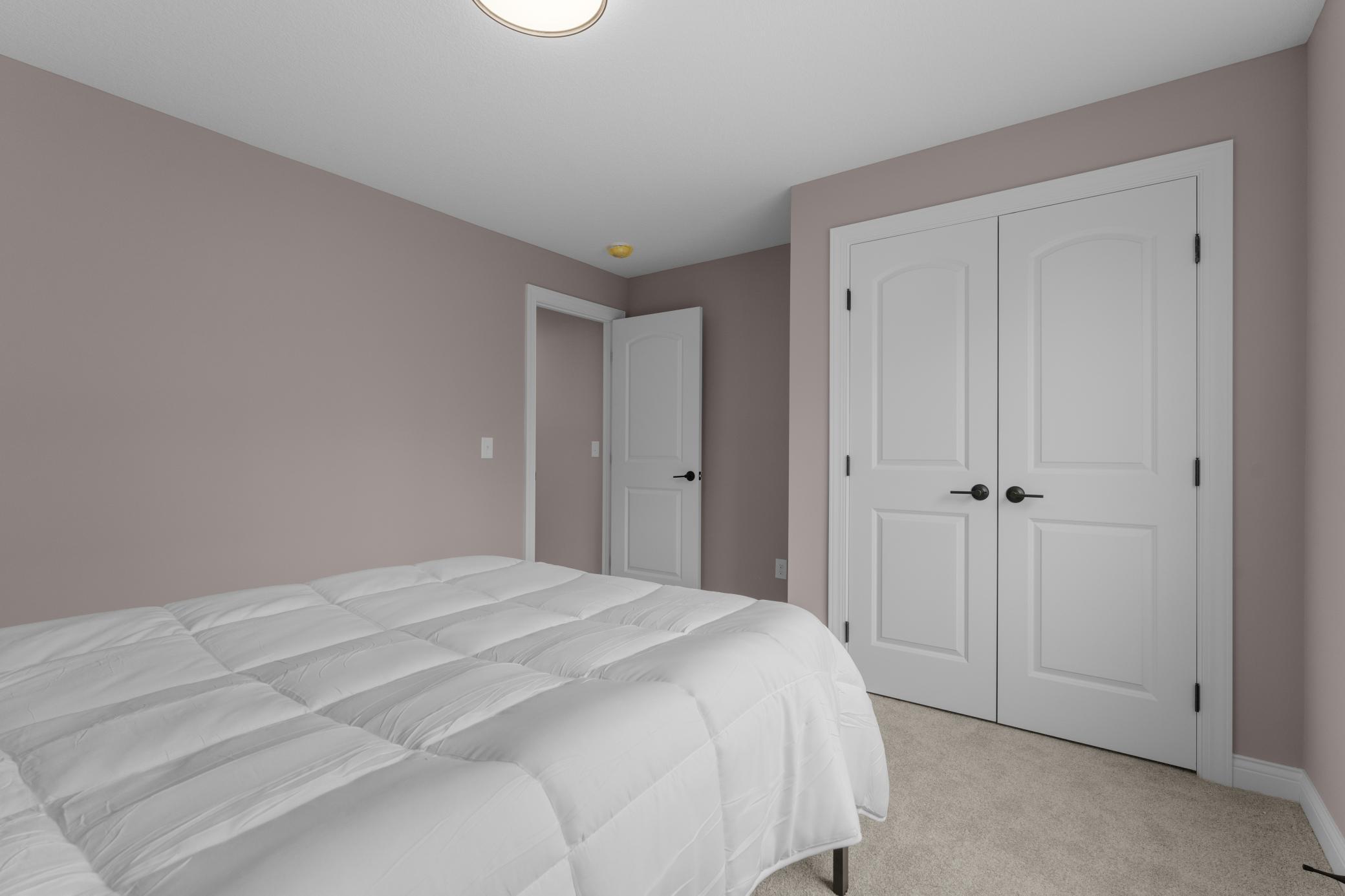 607 E 9th Street Property Photo 25