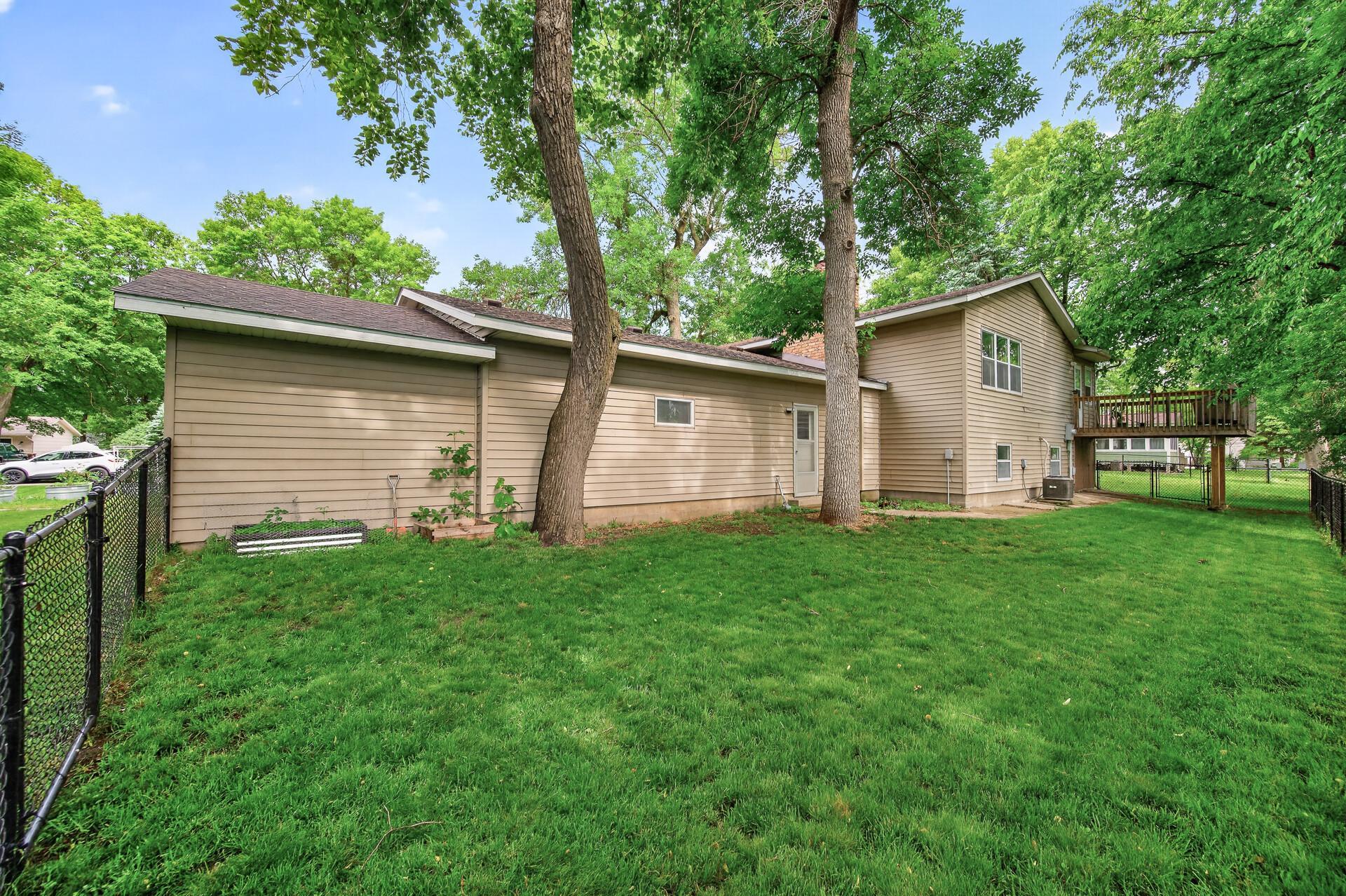 1310 Woods Circle Property Photo 32