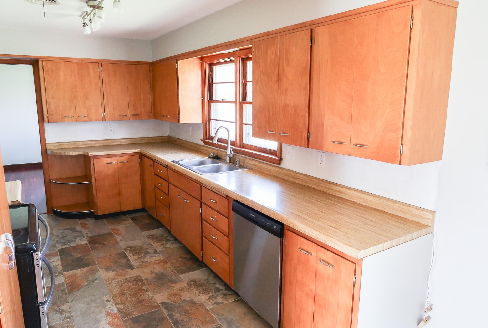 308 4th Street E Property Photo 13
