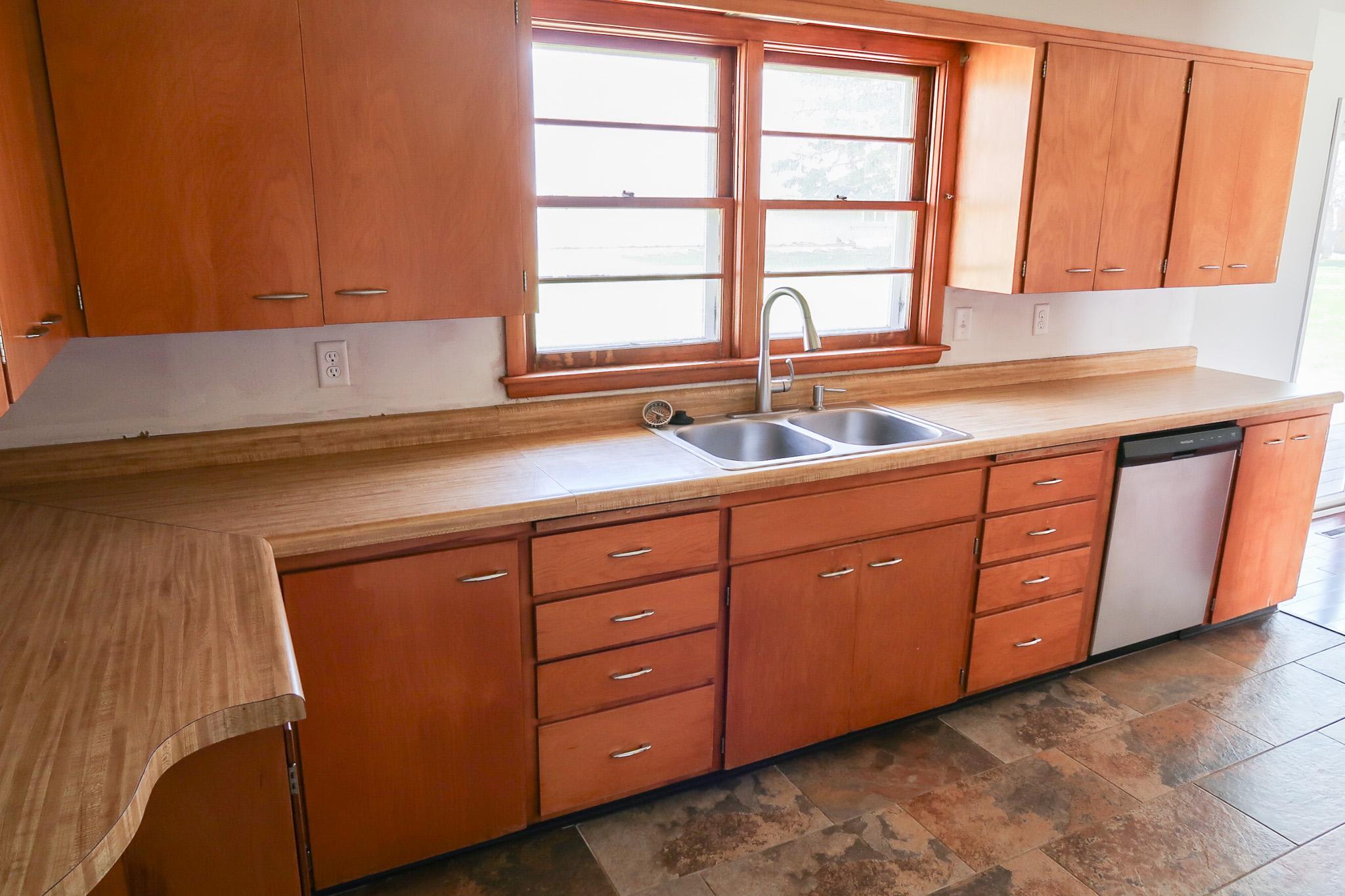 308 4th Street E Property Photo 15
