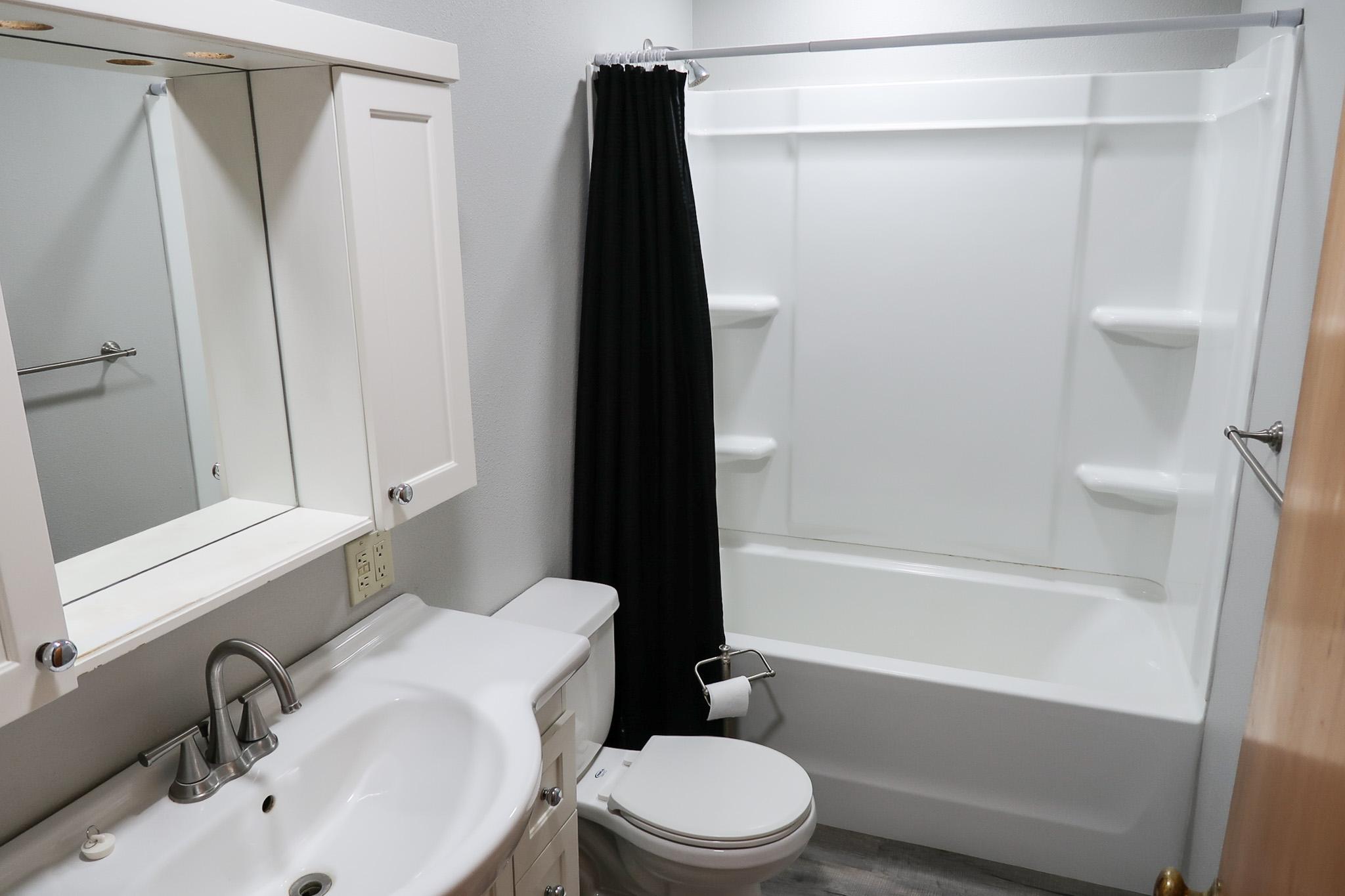 308 4th Street E Property Photo 25