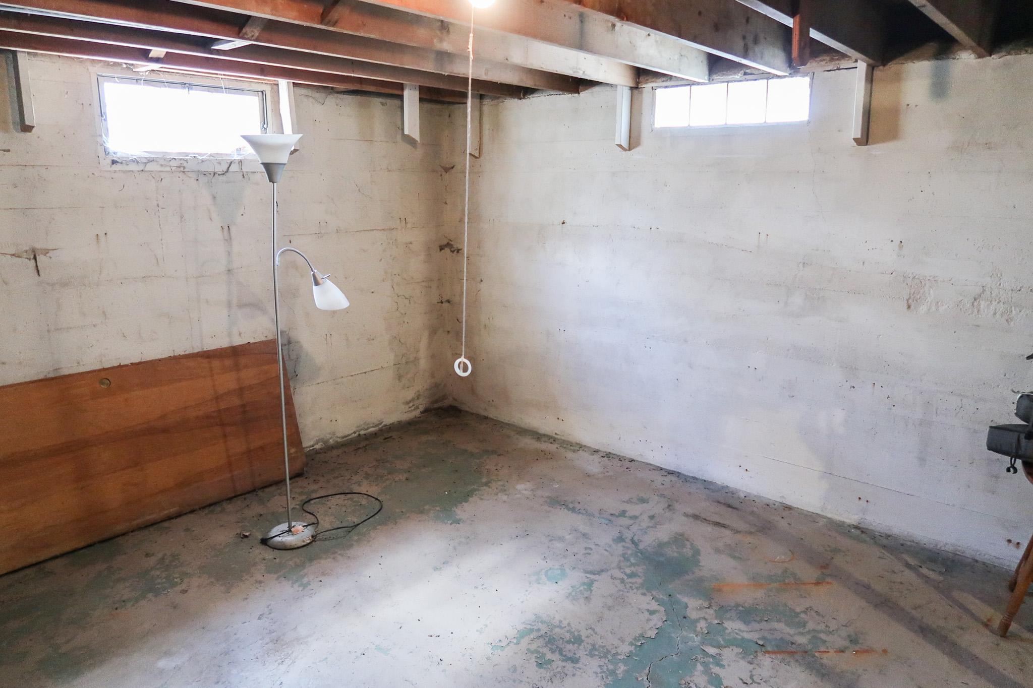 308 4th Street E Property Photo 34