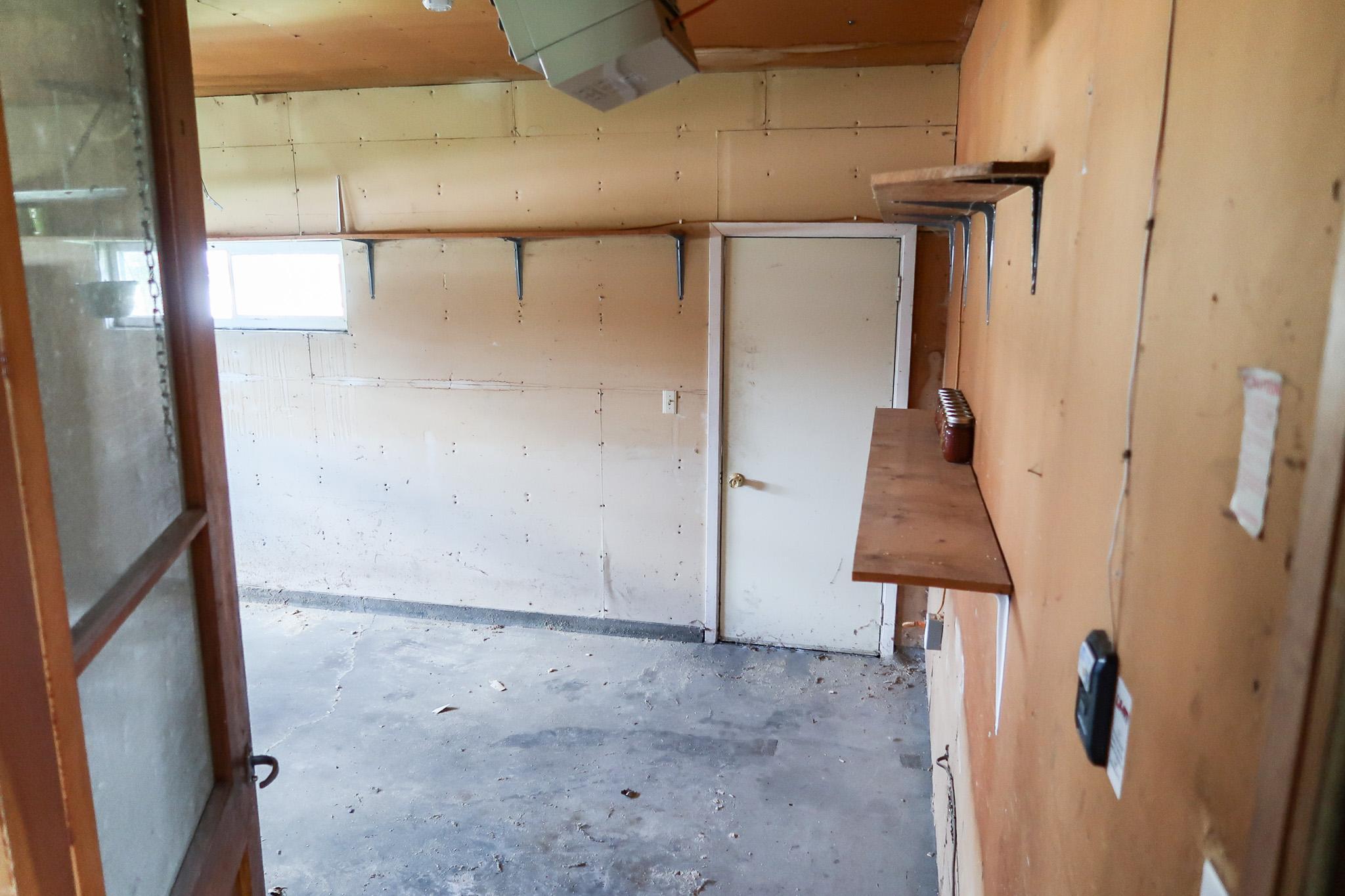 308 4th Street E Property Photo 36