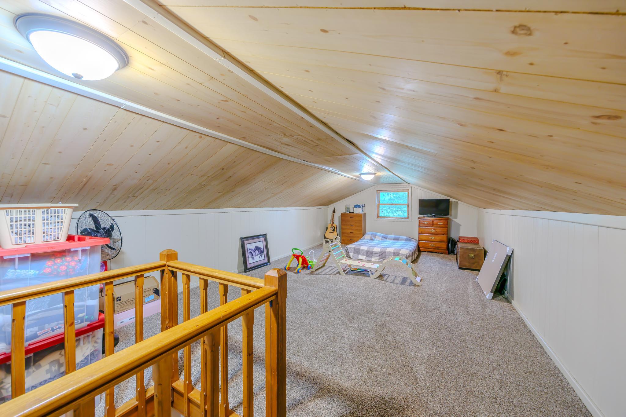 24058 County 2 Property Photo 16