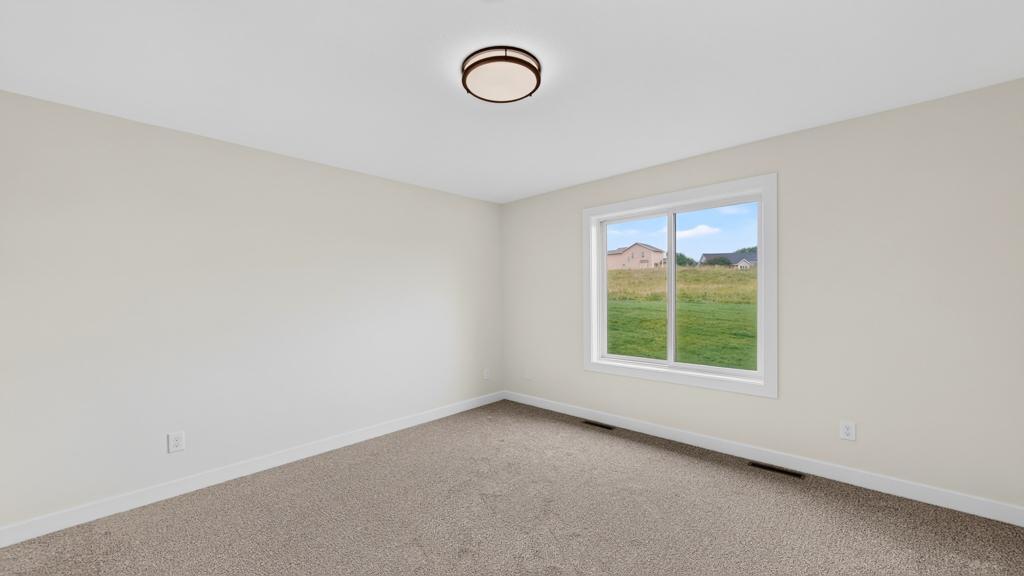 3463 Stonehedge Dr Ne Property Photo 20