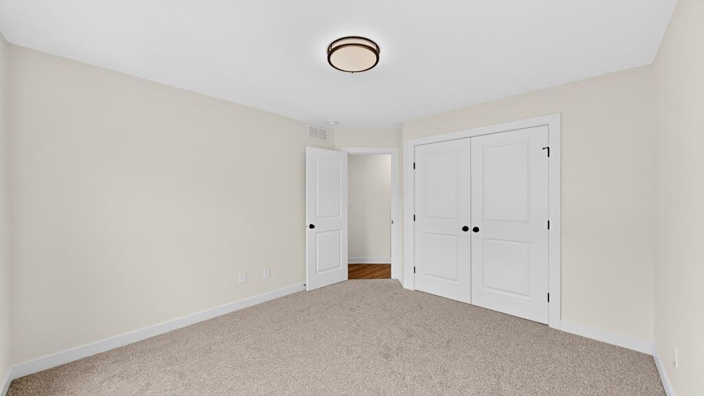 3463 Stonehedge Dr Ne Property Photo 23