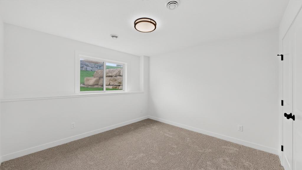 3463 Stonehedge Dr Ne Property Photo 41
