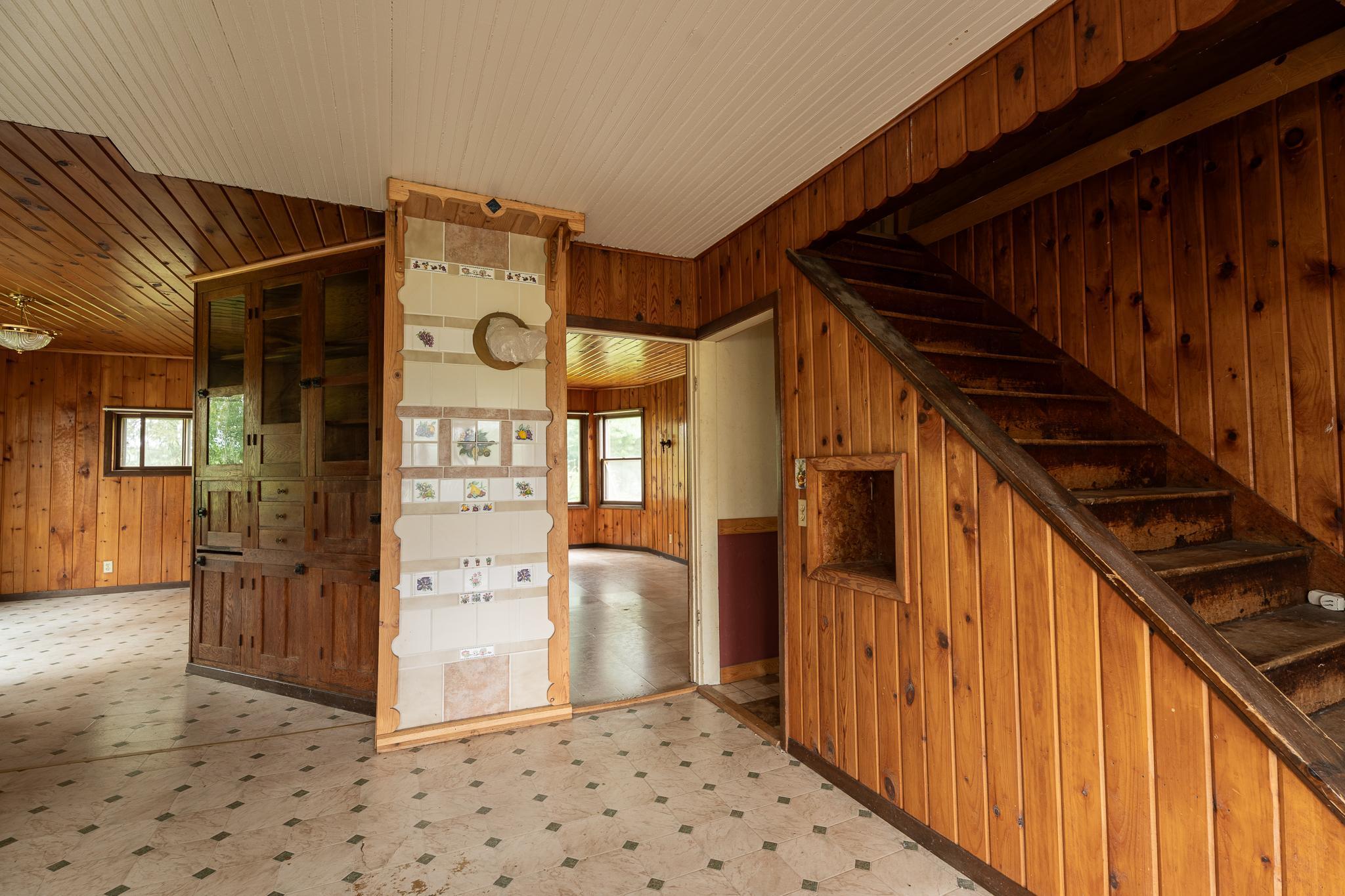 18467 Vineland Road Property Photo 13