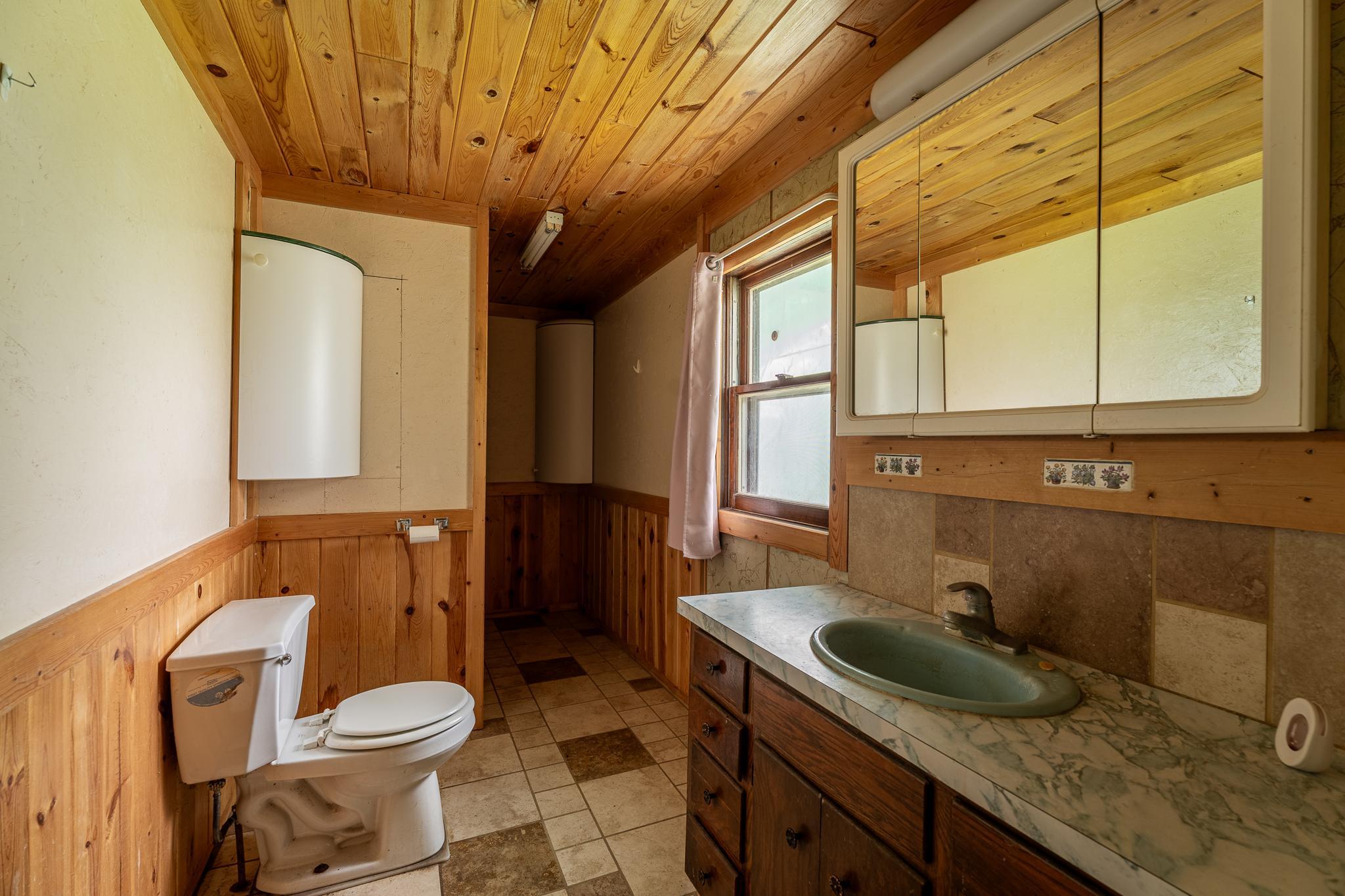 18467 Vineland Road Property Photo 21