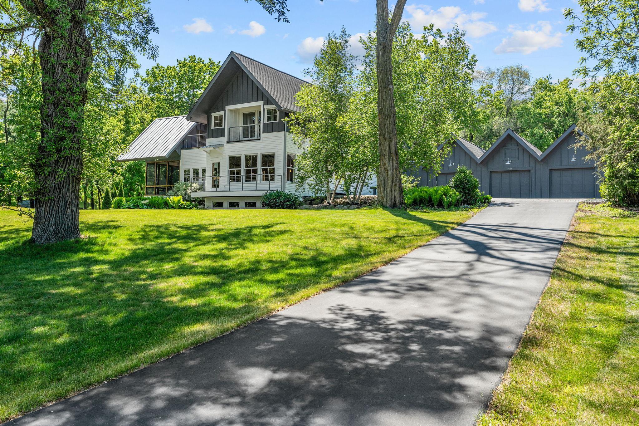 7521 River Road Property Photo 1