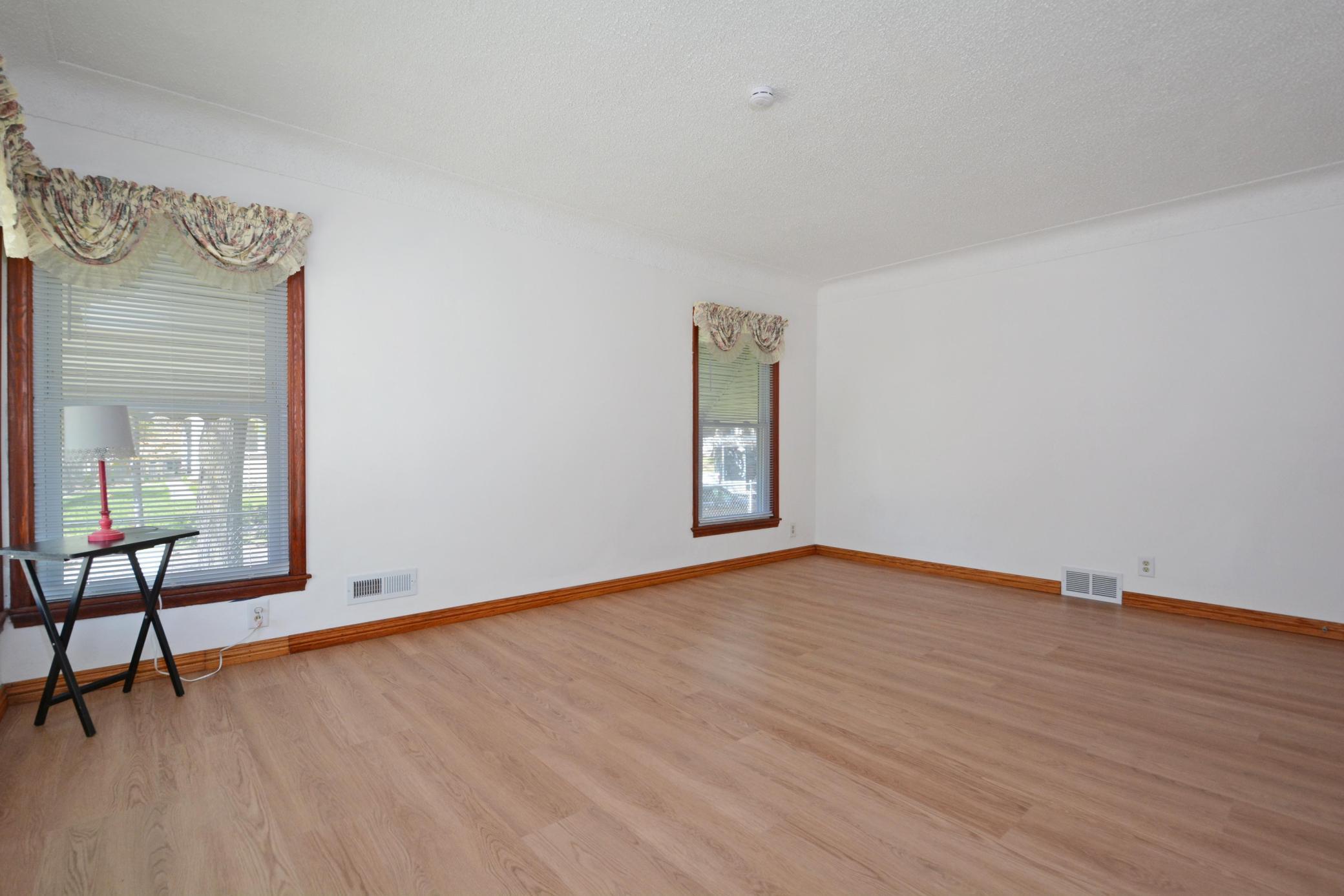 2122 30th Avenue N Property Photo 5