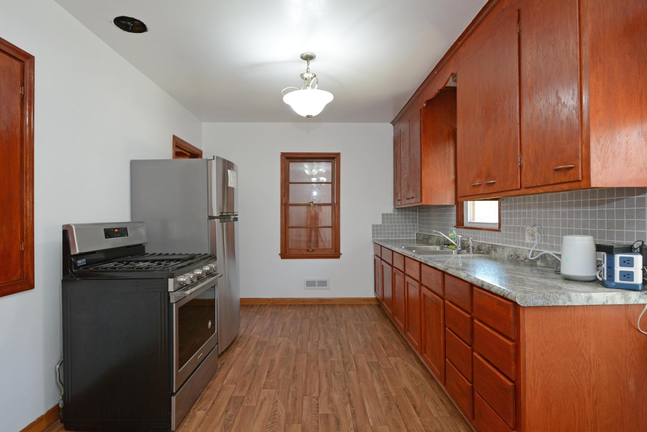 2122 30th Avenue N Property Photo 8