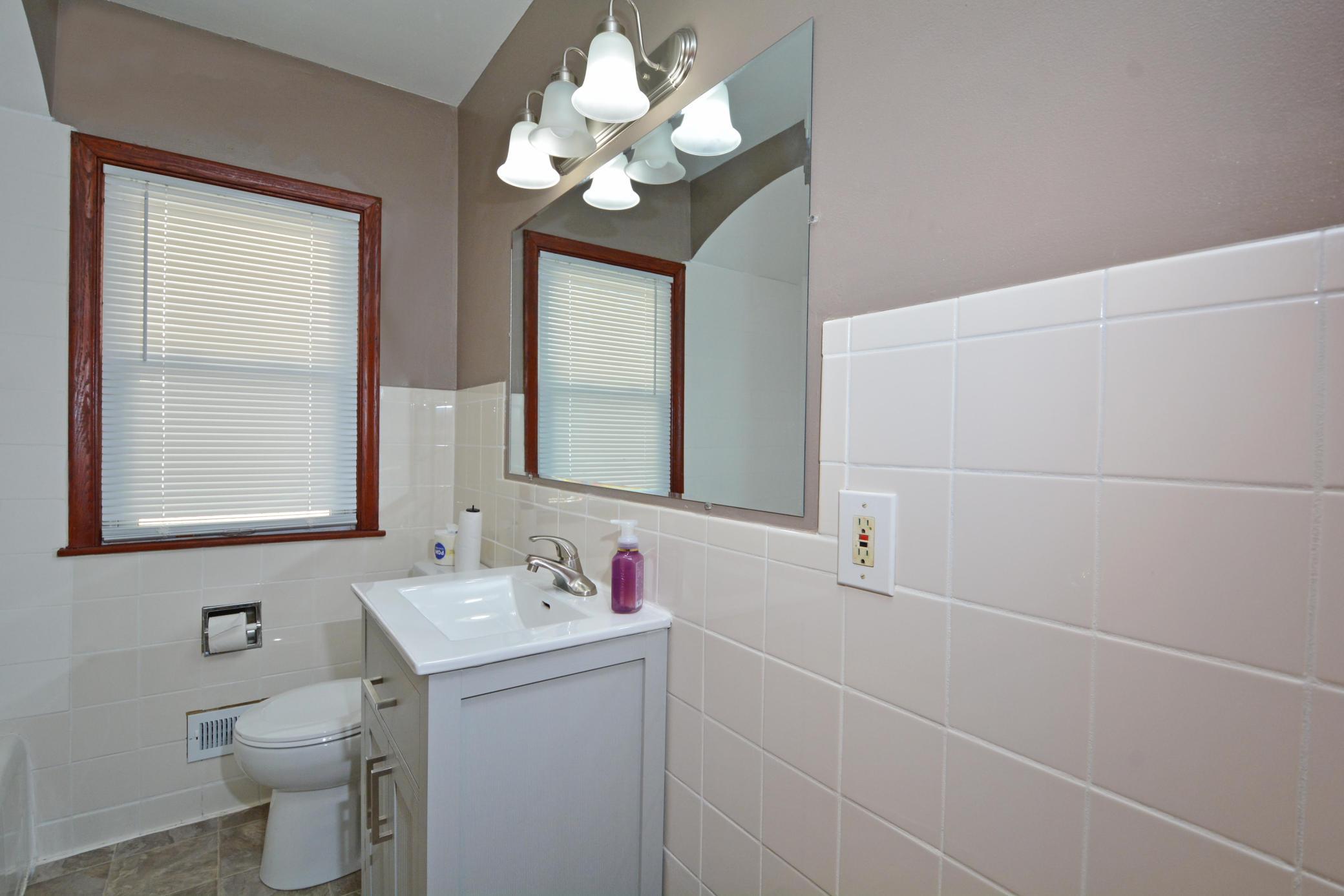 2122 30th Avenue N Property Photo 17