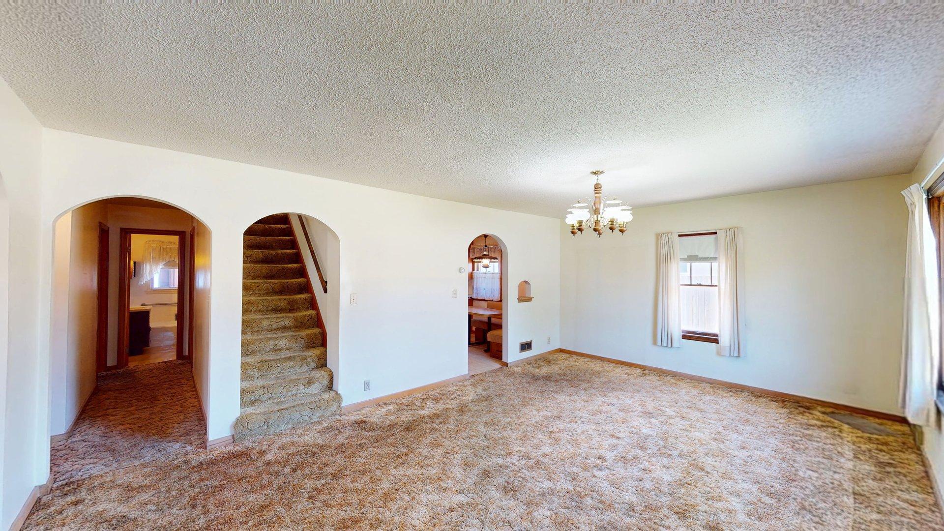 406 Giles Place Property Photo 3