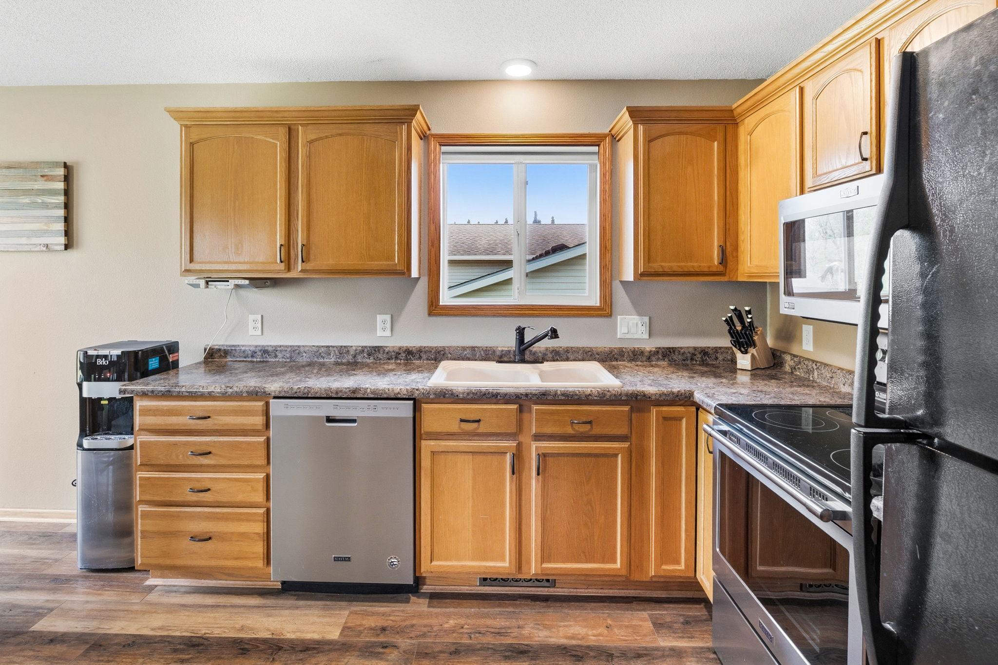 104 Century Lane Property Photo 3