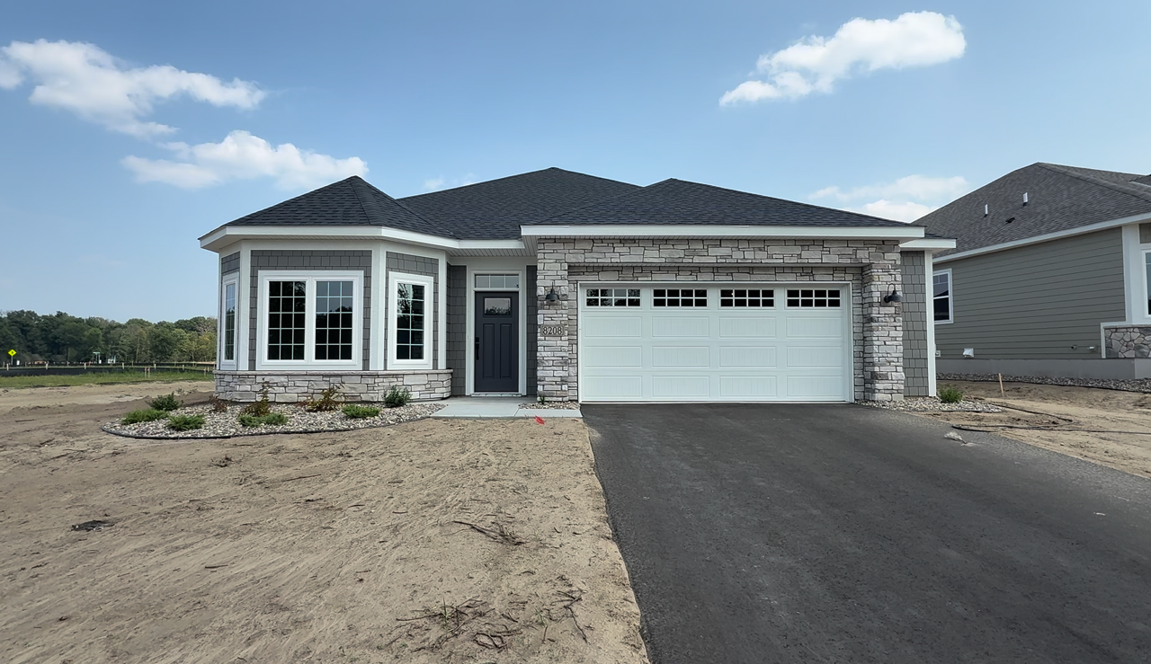 8208 Haywood Drive Property Photo 1