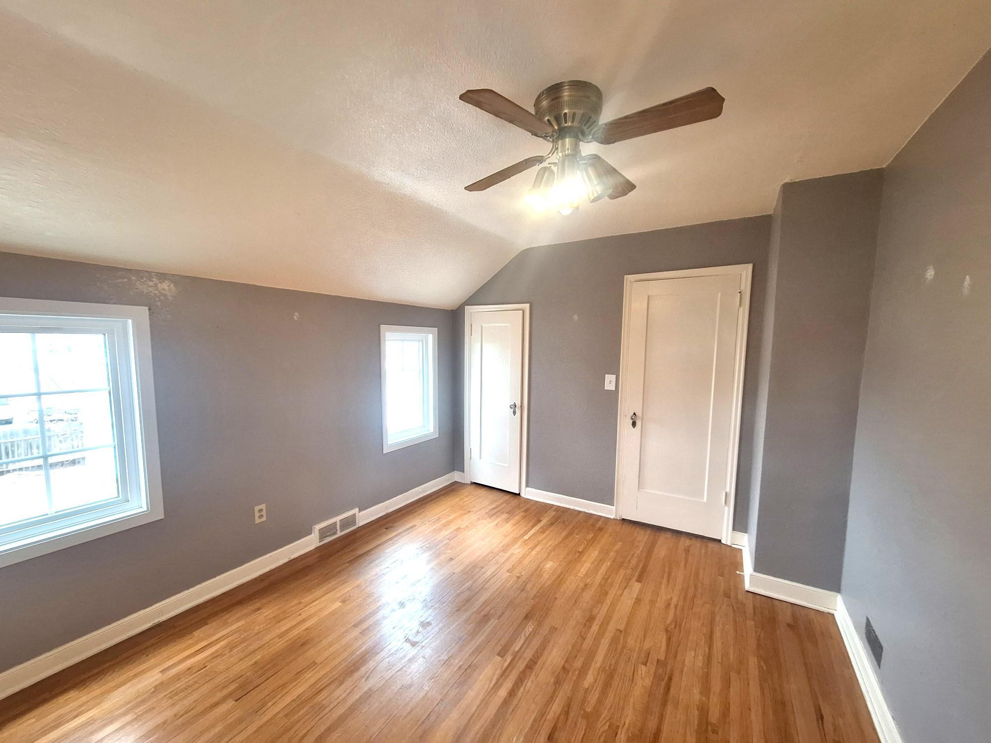 911 Emmerling Avenue Property Photo 13