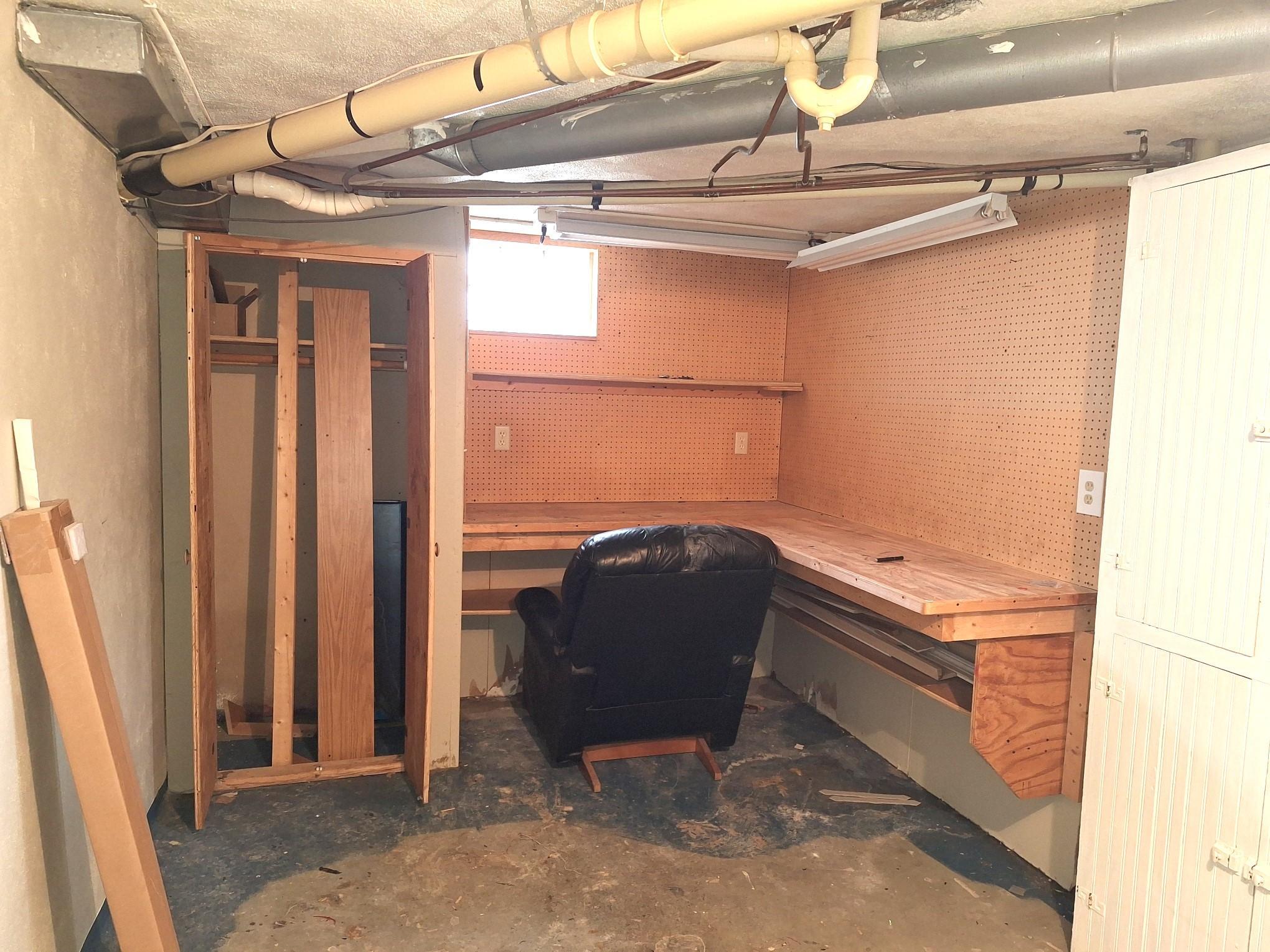 911 Emmerling Avenue Property Photo 17