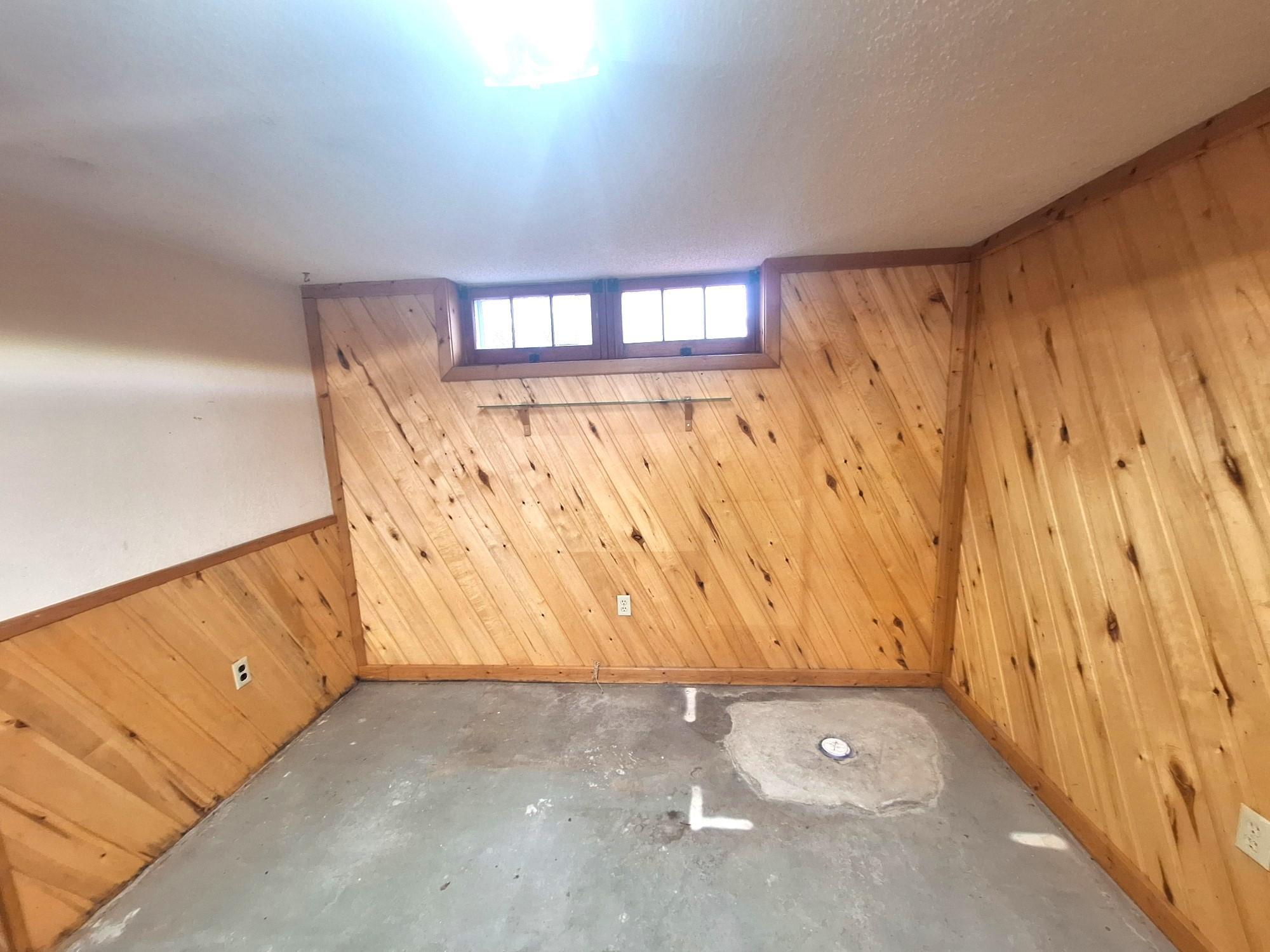 911 Emmerling Avenue Property Photo 19