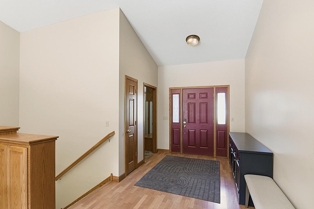 11 Moon Circle Property Photo 5