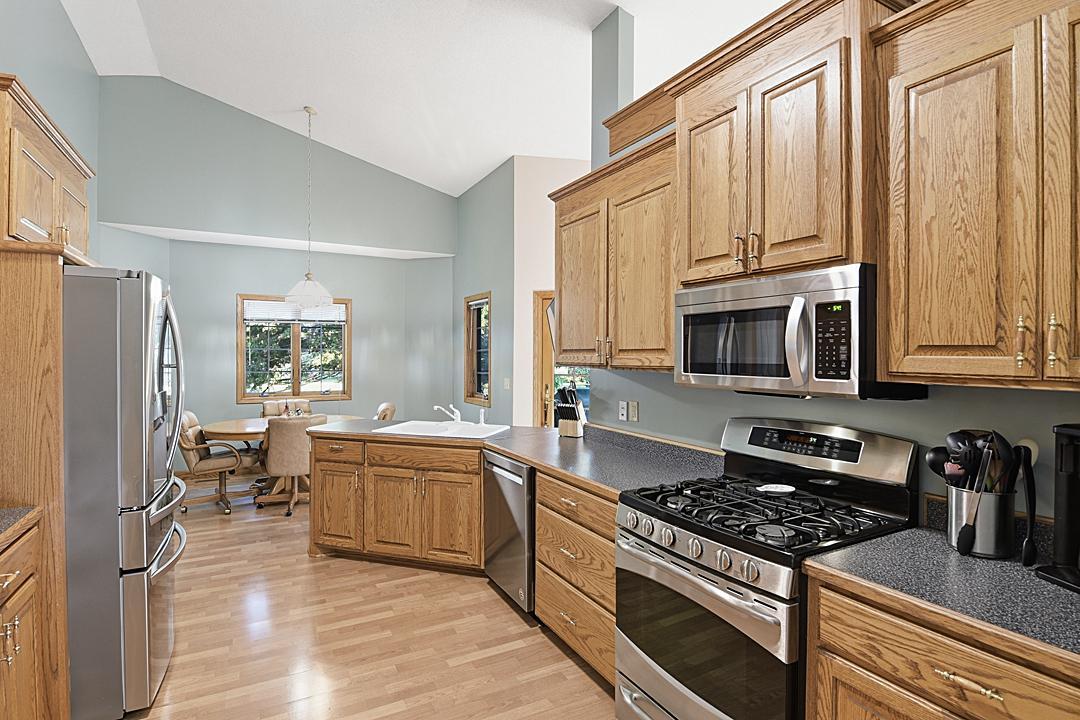 11 Moon Circle Property Photo 9