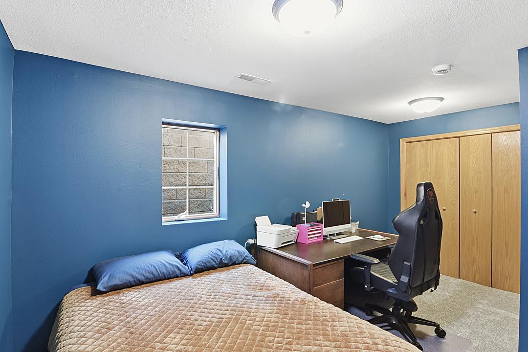 11 Moon Circle Property Photo 18