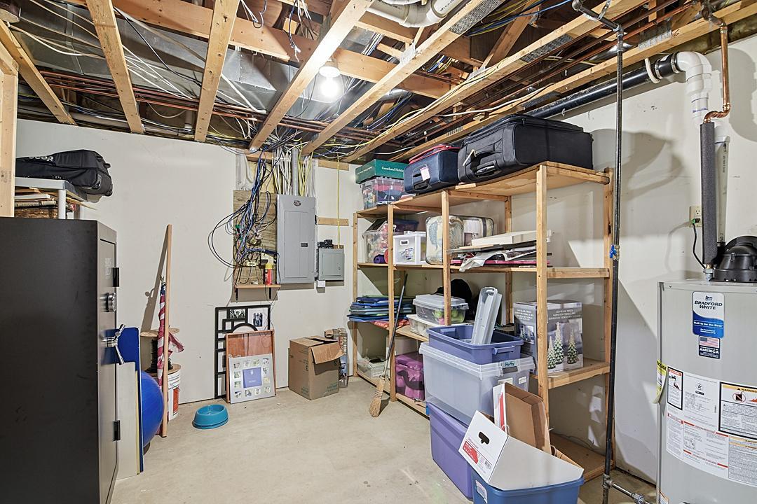 11 Moon Circle Property Photo 32