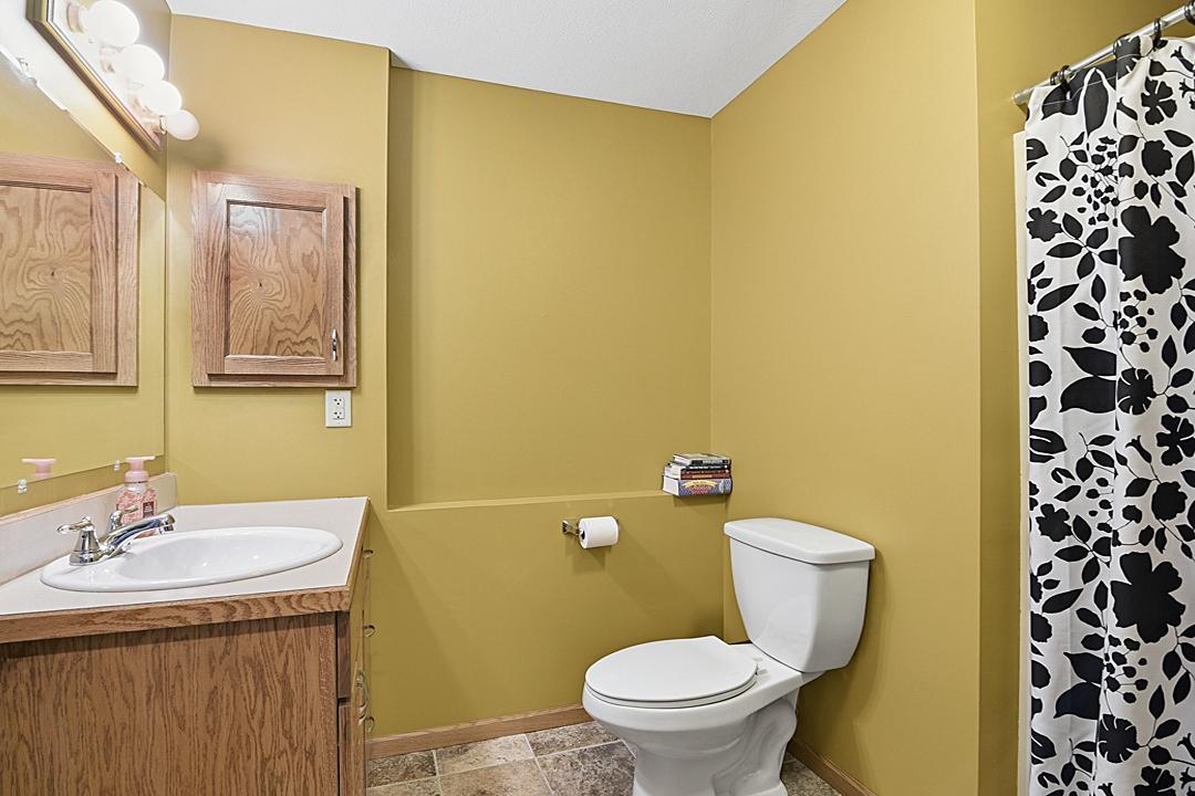 11 Moon Circle Property Photo 34