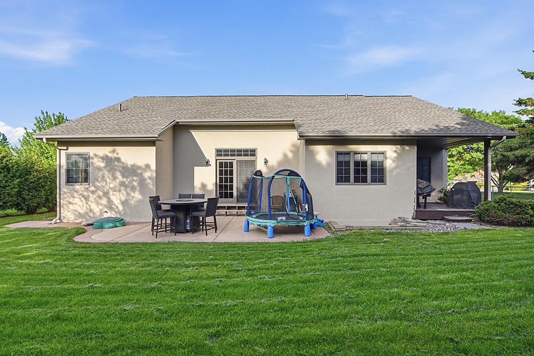 11 Moon Circle Property Photo 39