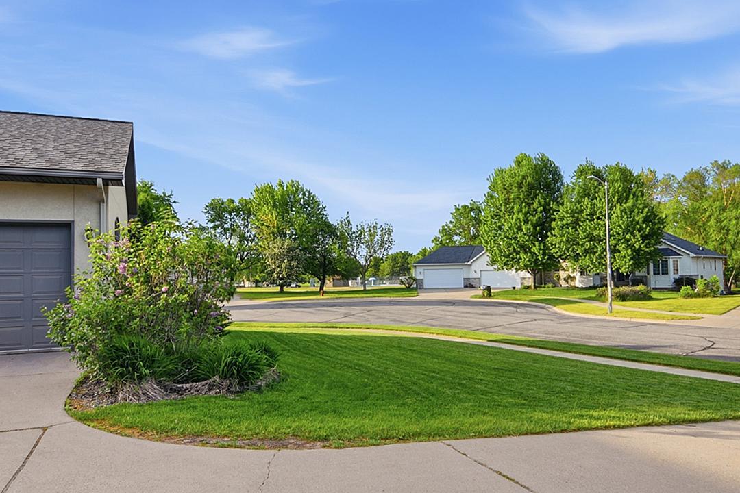11 Moon Circle Property Photo 42