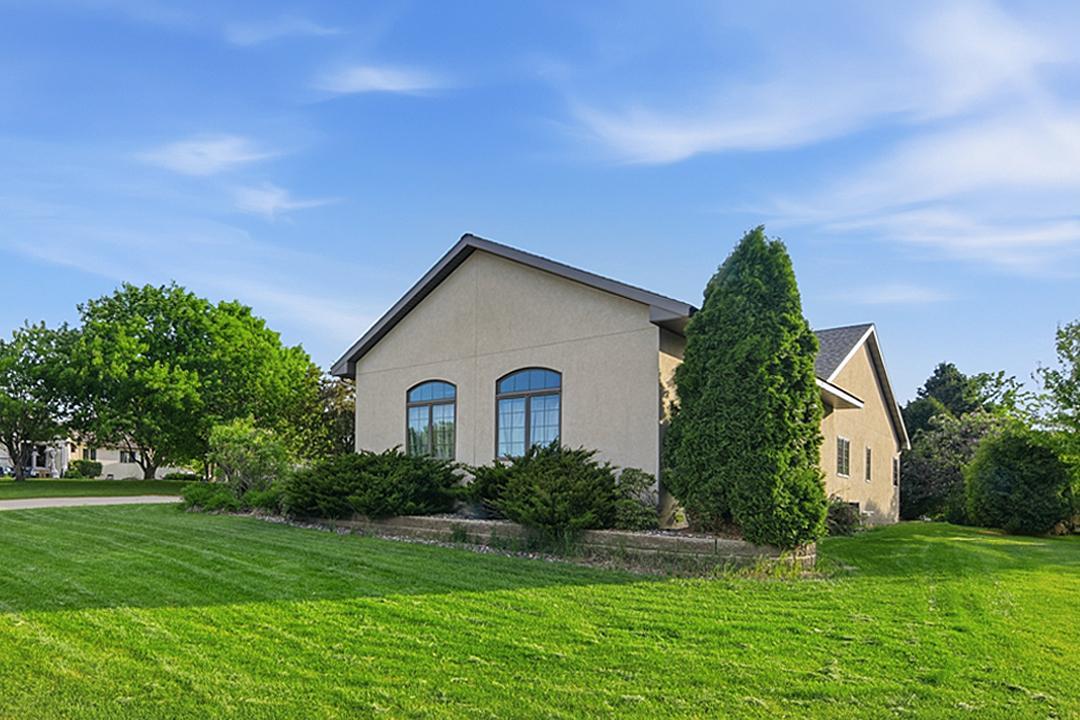 11 Moon Circle Property Photo 43