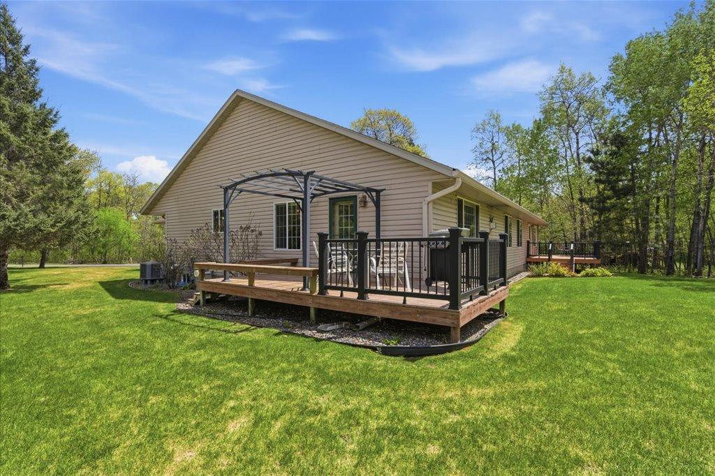 24175 White Pine Drive Property Photo 4